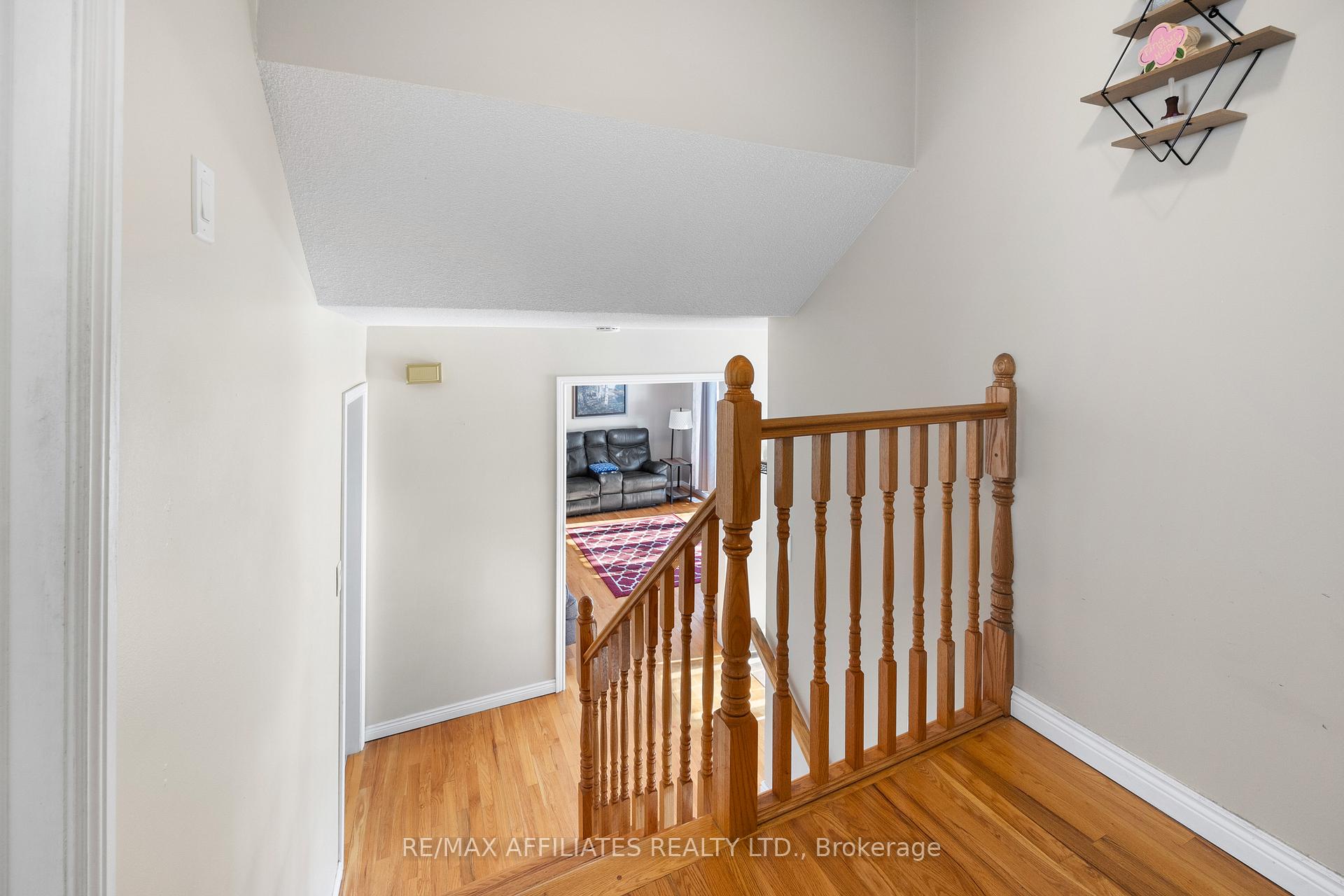 Photo 10 of 26 Bell Avenue, Smiths Falls — HOMEH