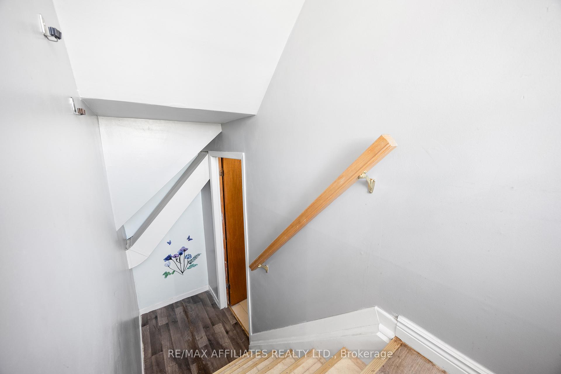 Photo 18 of 26 Bell Avenue, Smiths Falls — HOMEH