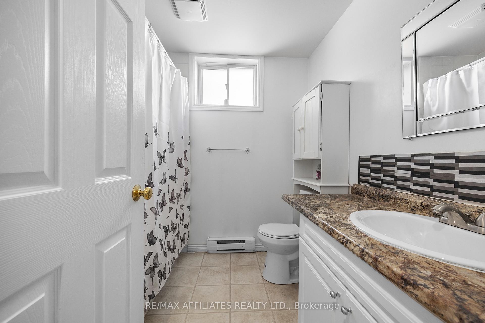 Photo 21 of 26 Bell Avenue, Smiths Falls — HOMEH
