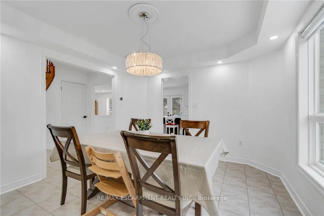Photo 12 of 191 Hawkswood Trail, Hamilton, Carpenter — HOMEH