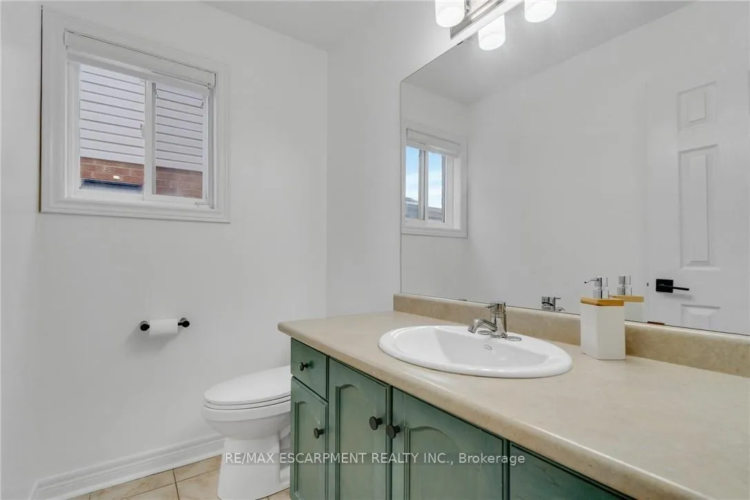 Photo 37 of 191 Hawkswood Trail, Hamilton, Carpenter — HOMEH