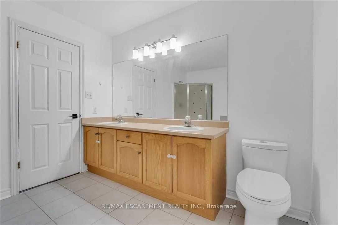 Photo 31 of 191 Hawkswood Trail, Hamilton, Carpenter — HOMEH