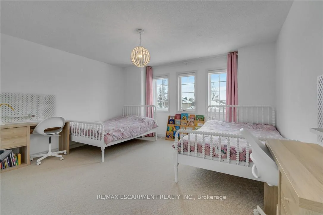 Photo 32 of 191 Hawkswood Trail, Hamilton, Carpenter — HOMEH