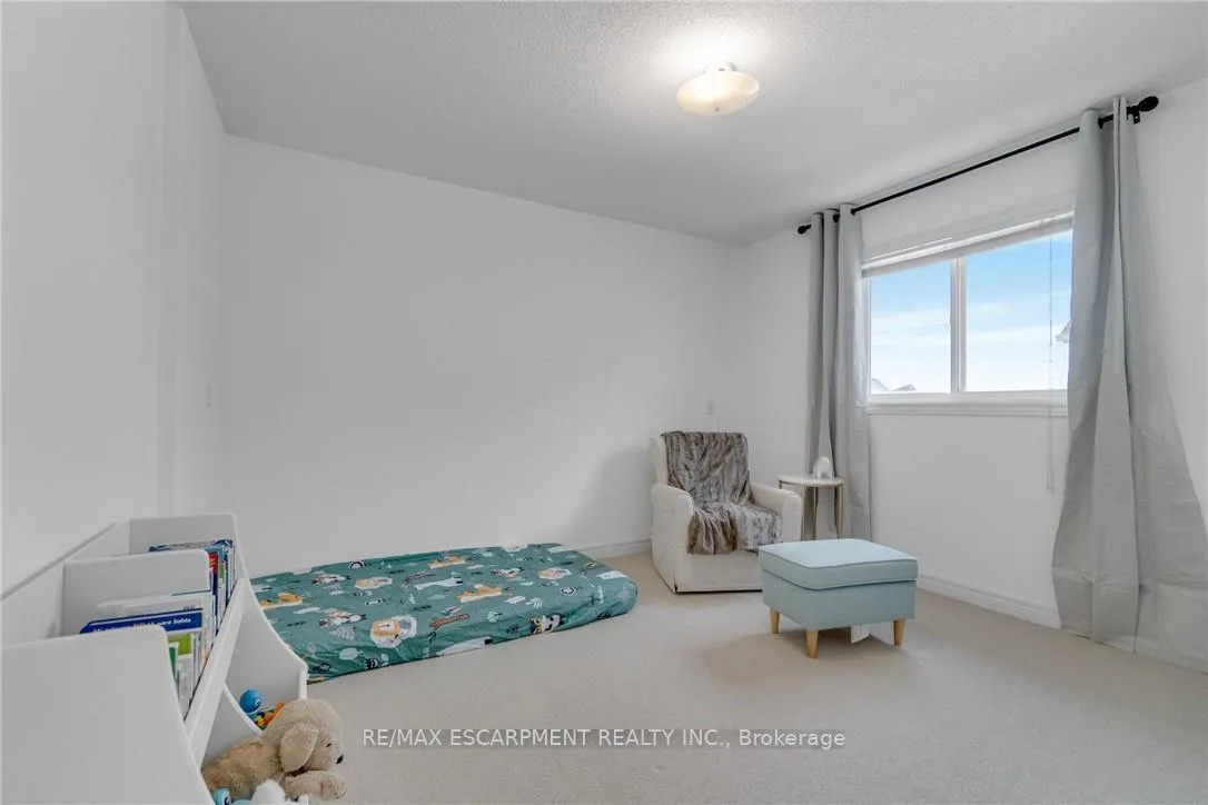 Photo 39 of 191 Hawkswood Trail, Hamilton, Carpenter — HOMEH