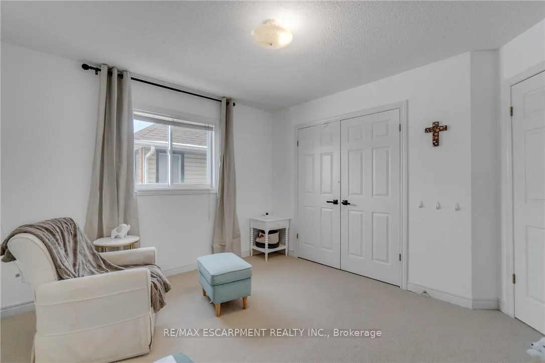 Photo 38 of 191 Hawkswood Trail, Hamilton, Carpenter — HOMEH
