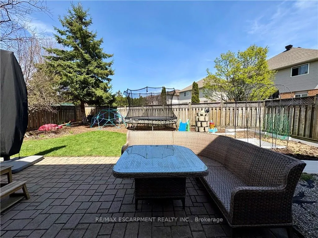 Photo 43 of 191 Hawkswood Trail, Hamilton, Carpenter — HOMEH