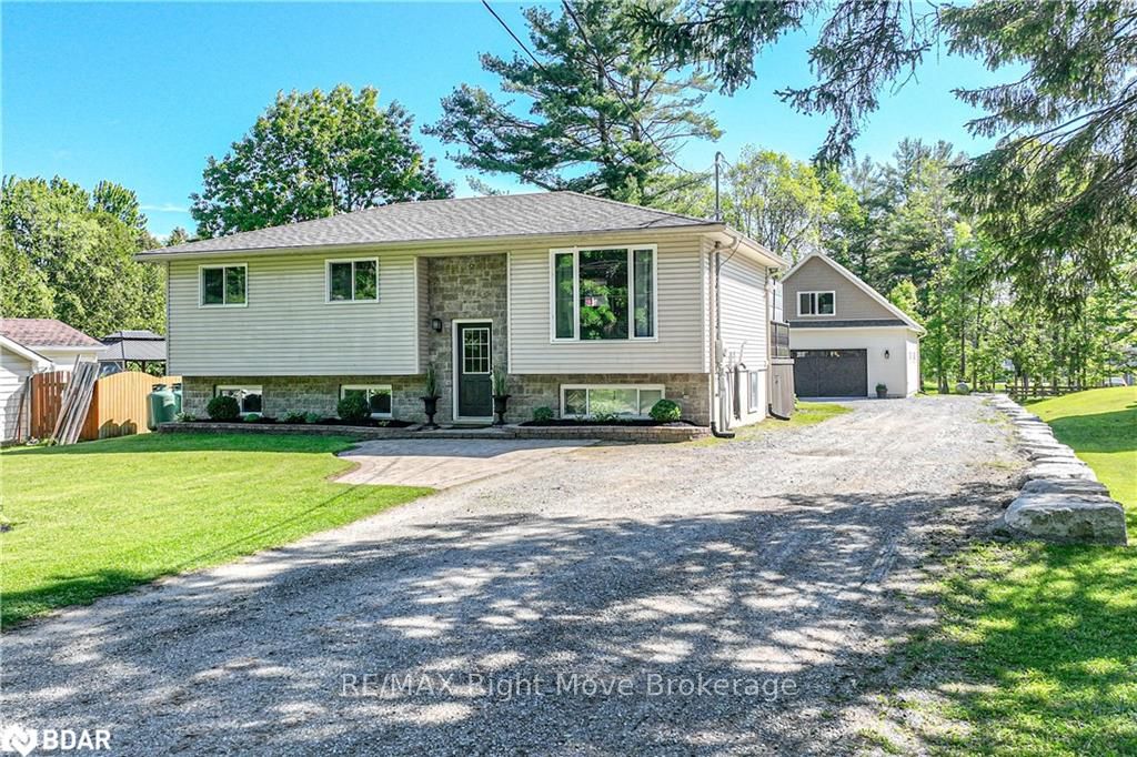 Front of 3015 South Sparrow Lake Road