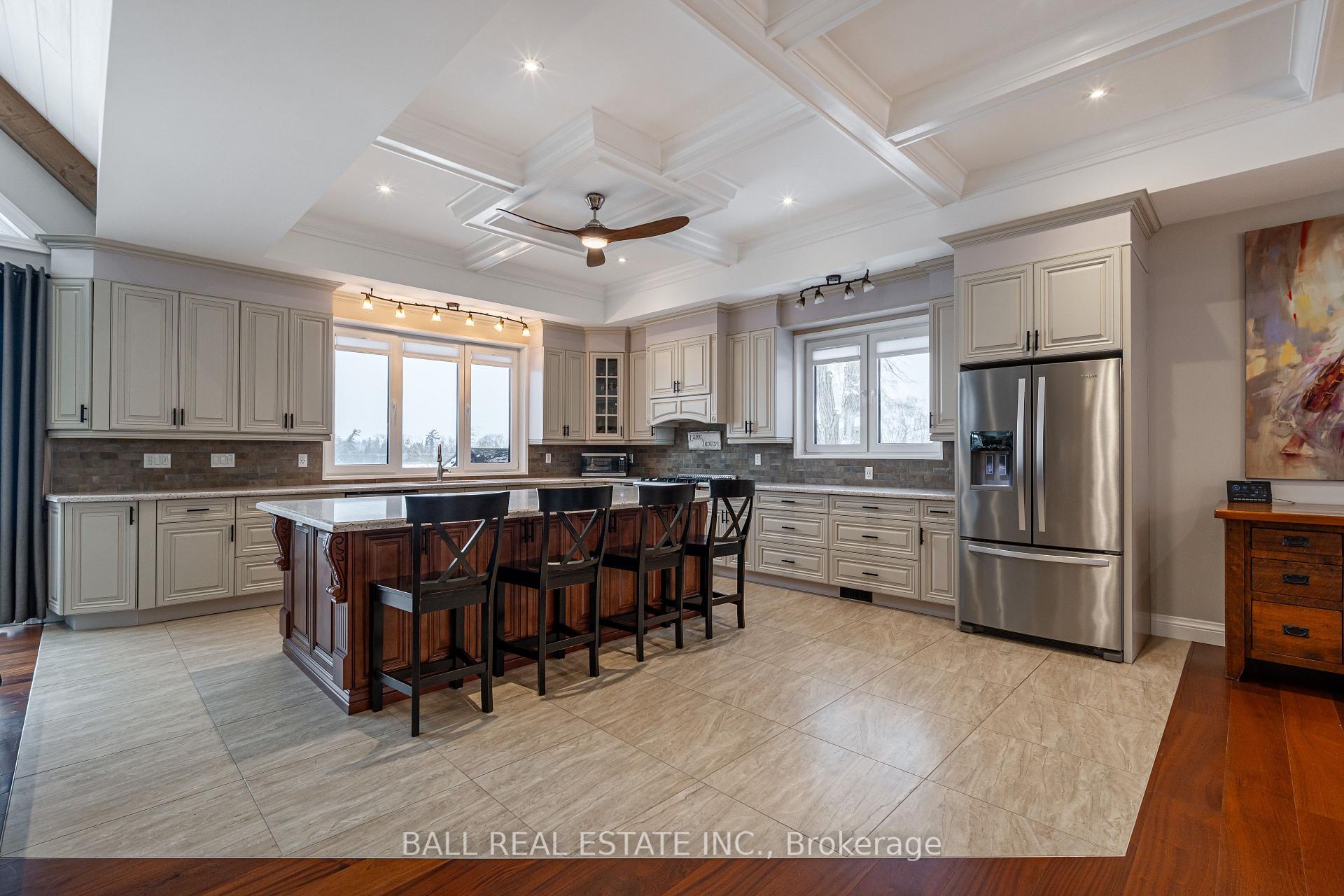 Photo 10 of 55 Lakeshore Boulevard, Selwyn — HOMEH
