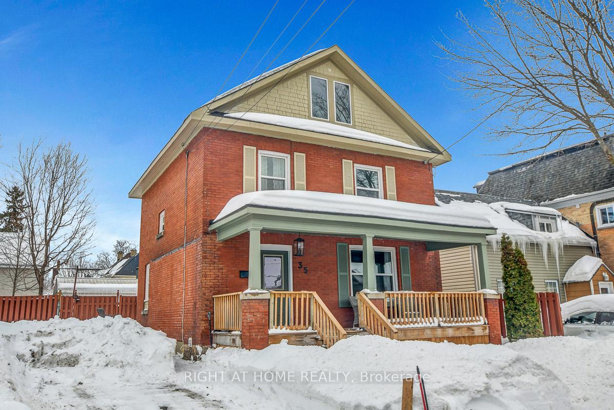 Photo 2 of 35 George Street N, Smiths Falls — HOMEH