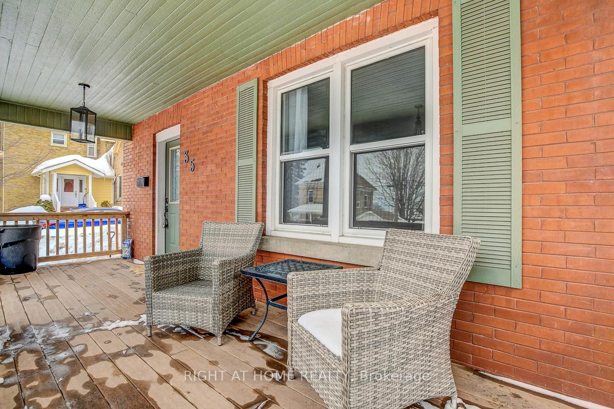 Photo 4 of 35 George Street N, Smiths Falls — HOMEH
