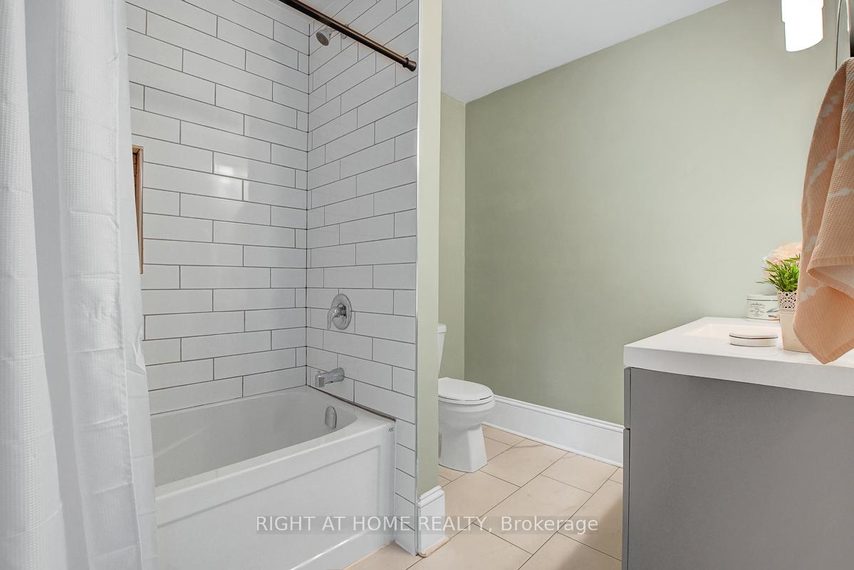 Photo 26 of 35 George Street N, Smiths Falls — HOMEH