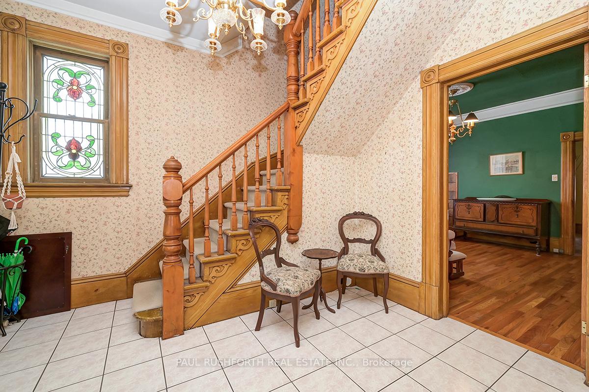 Photo 4 of 46 Mcgill Street N, Smiths Falls — HOMEH