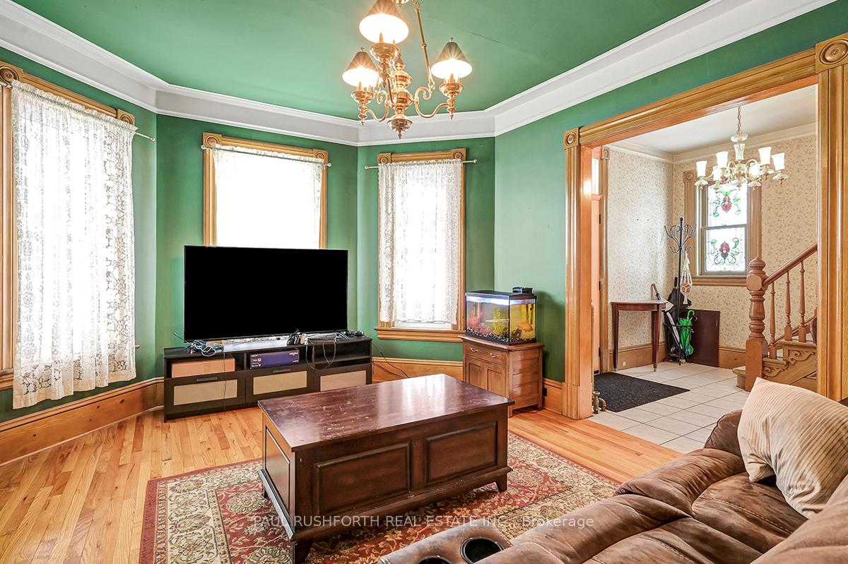 Photo 9 of 46 Mcgill Street N, Smiths Falls — HOMEH