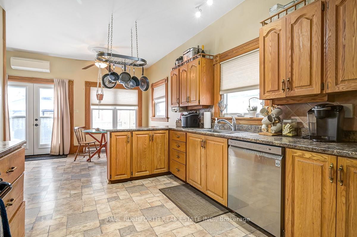 Photo 18 of 46 Mcgill Street N, Smiths Falls — HOMEH