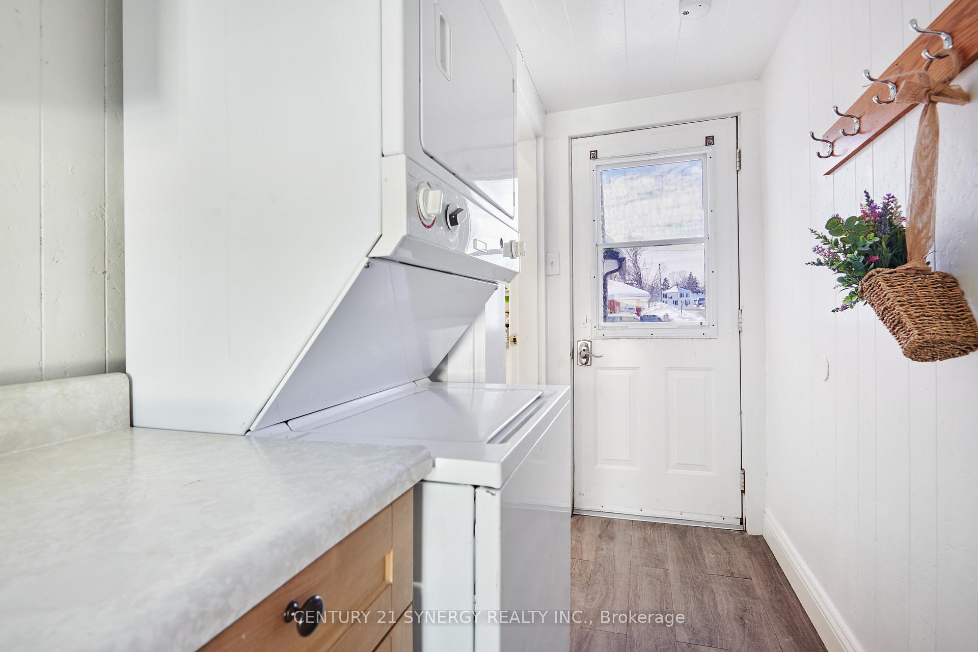 Photo 19 of 39 Jasper Avenue, Smiths Falls — HOMEH