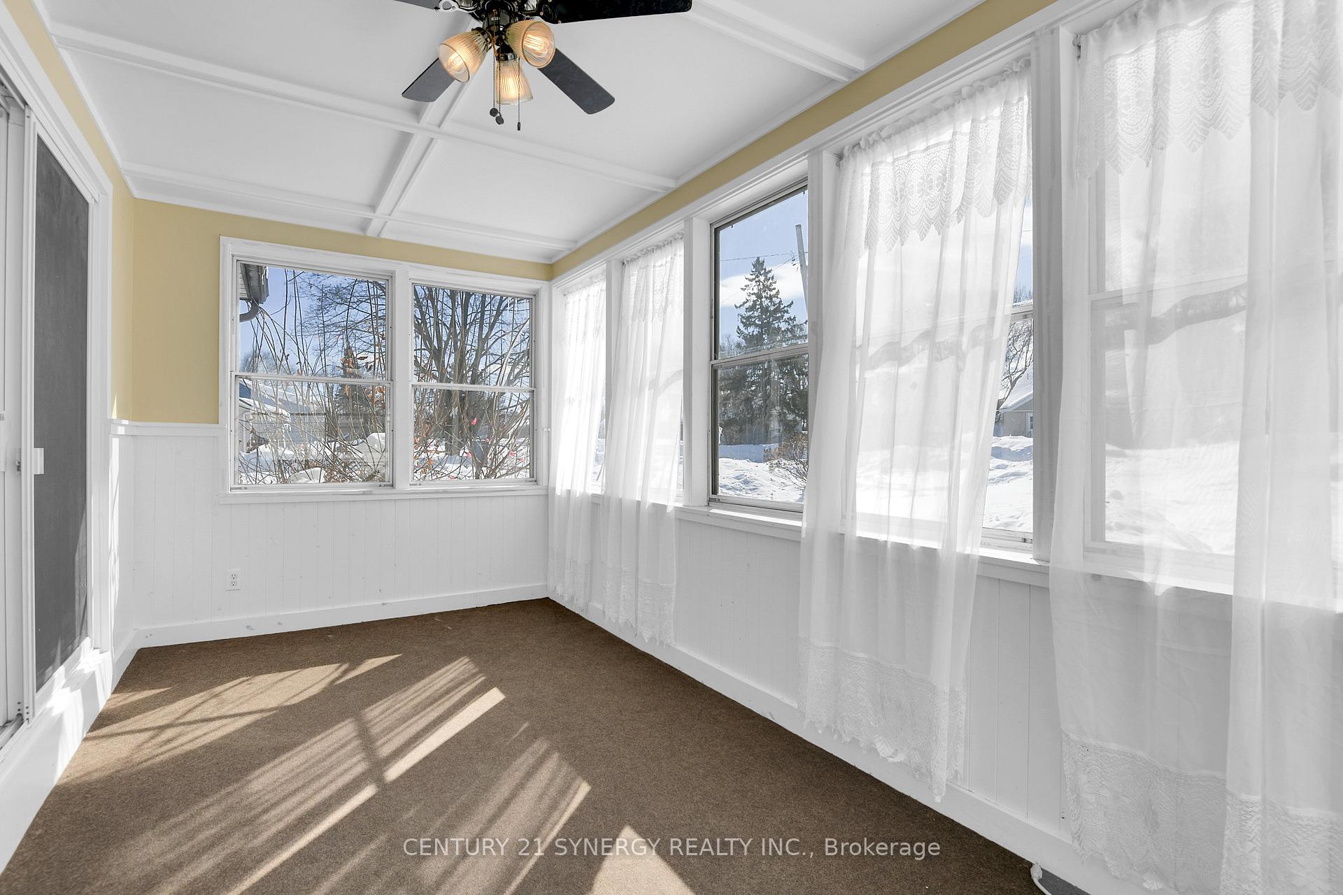 Photo 23 of 39 Jasper Avenue, Smiths Falls — HOMEH