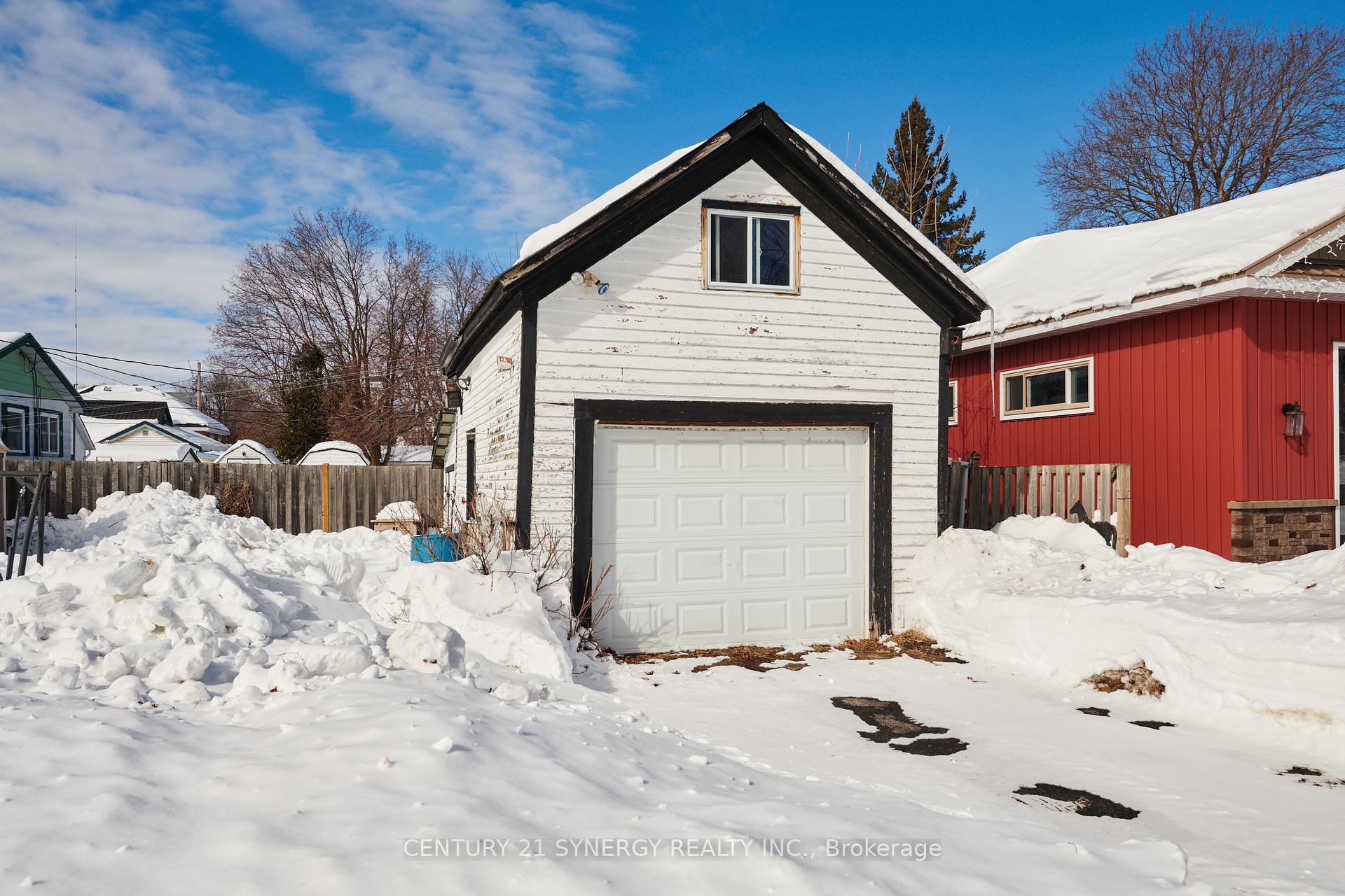 Photo 28 of 39 Jasper Avenue, Smiths Falls — HOMEH