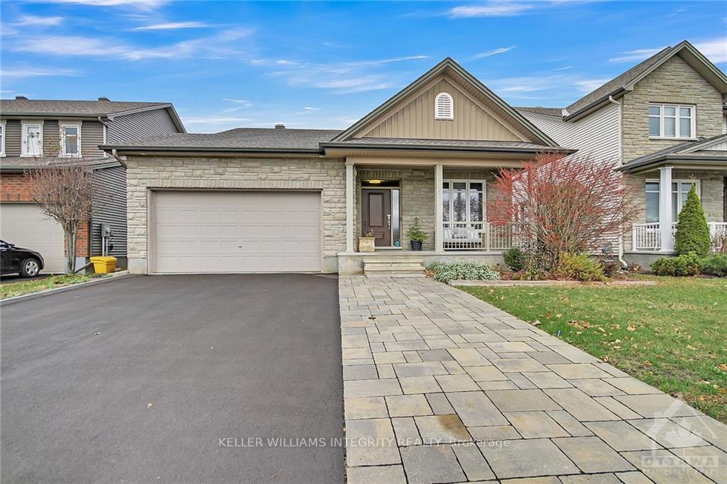 Front of 15 York Crossing