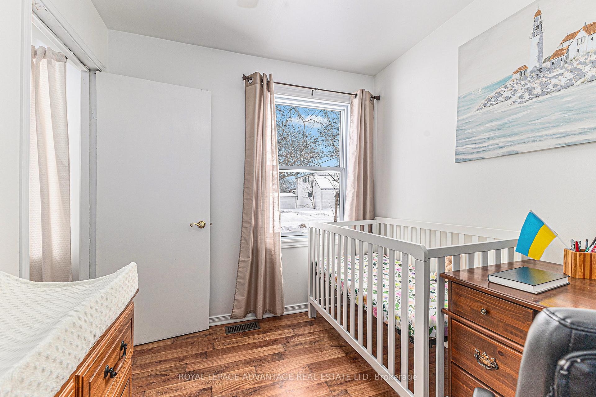 Photo 13 of 21 Mckenzie Avenue, Smiths Falls — HOMEH