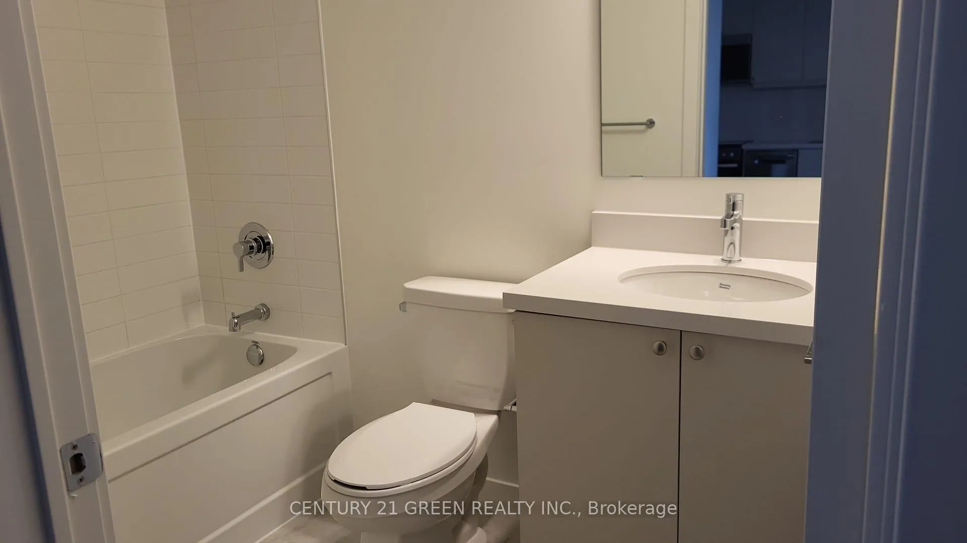 Photo 11 of Unit 722, 51 Clarington Boulevard, Clarington, Bowmanville — HOMEH