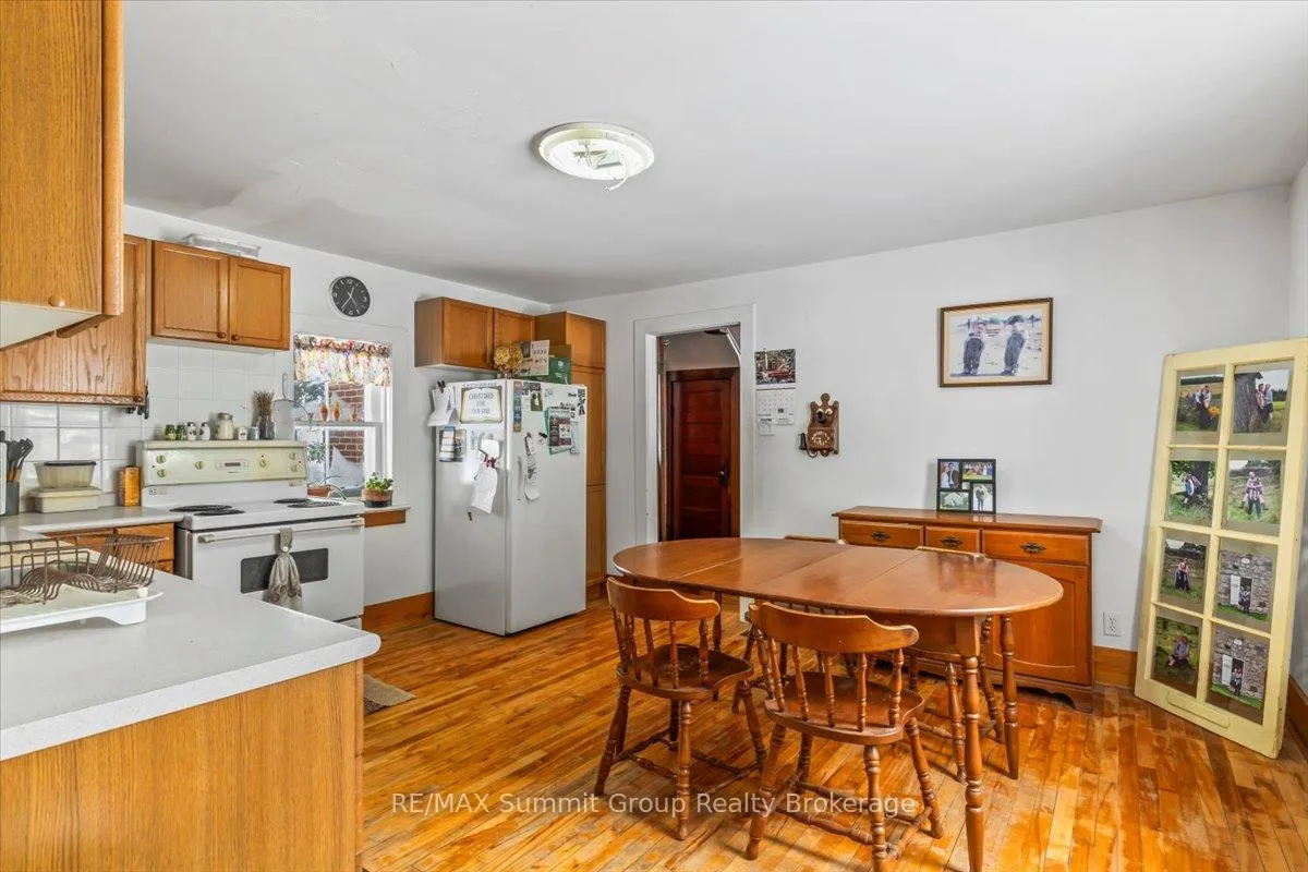 Photo 6 of 595181 4th Line, Blue Mountains — HOMEH