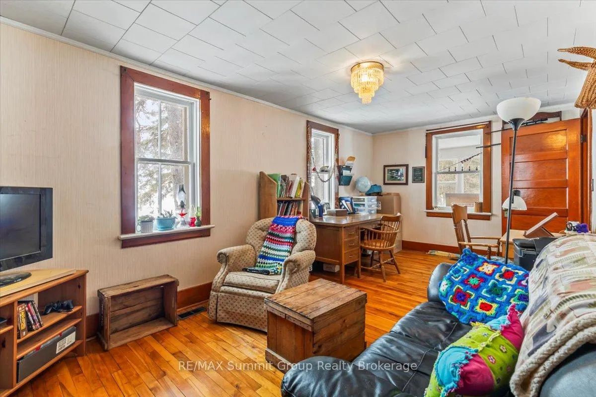 Photo 9 of 595181 4th Line, Blue Mountains — HOMEH