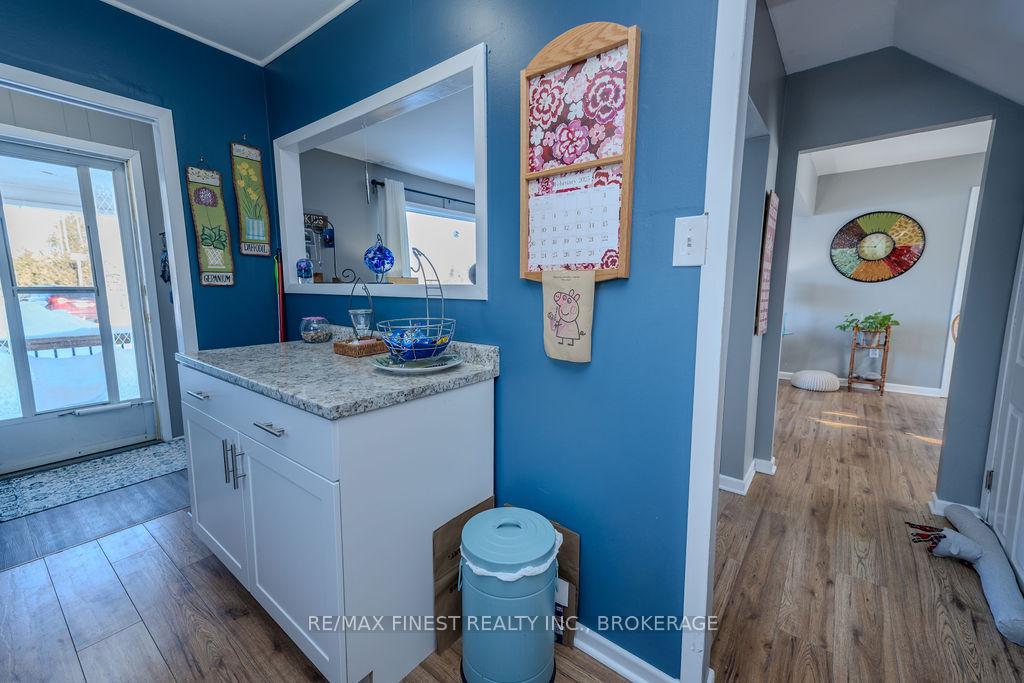 Photo 16 of 49 Beech Crescent, Smiths Falls — HOMEH