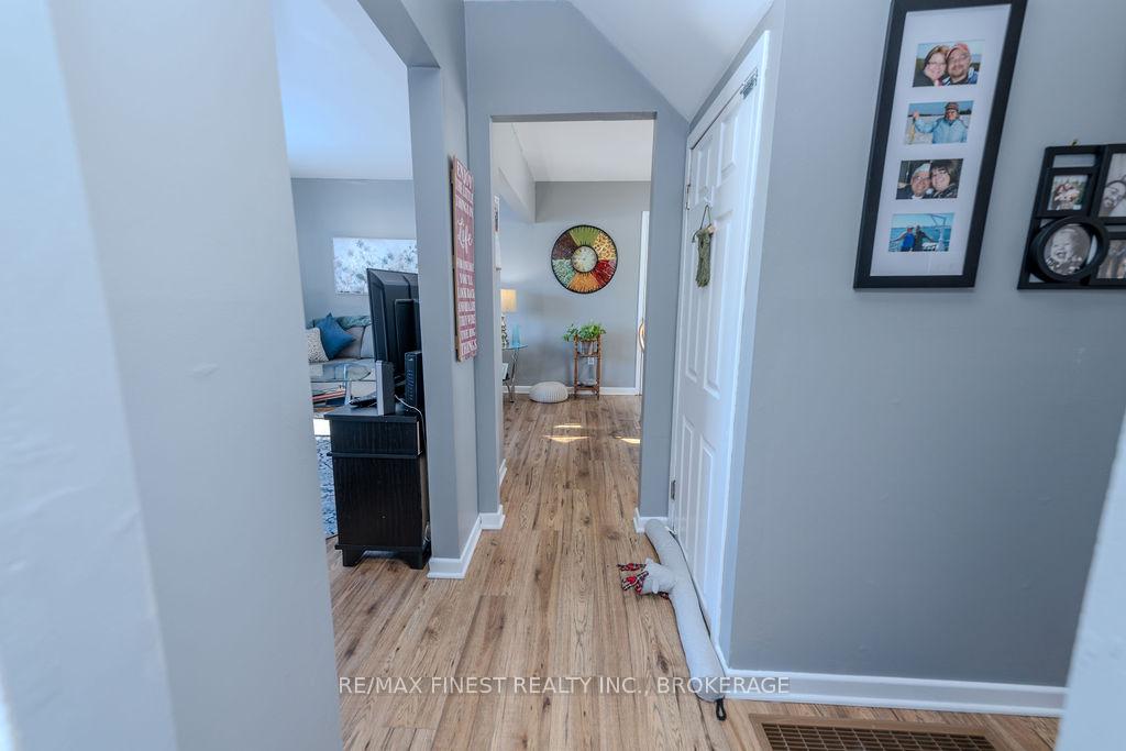 Photo 19 of 49 Beech Crescent, Smiths Falls — HOMEH