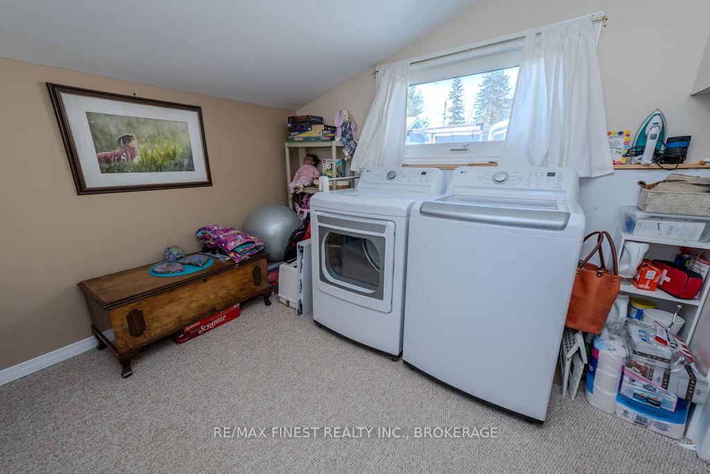 Photo 24 of 49 Beech Crescent, Smiths Falls — HOMEH