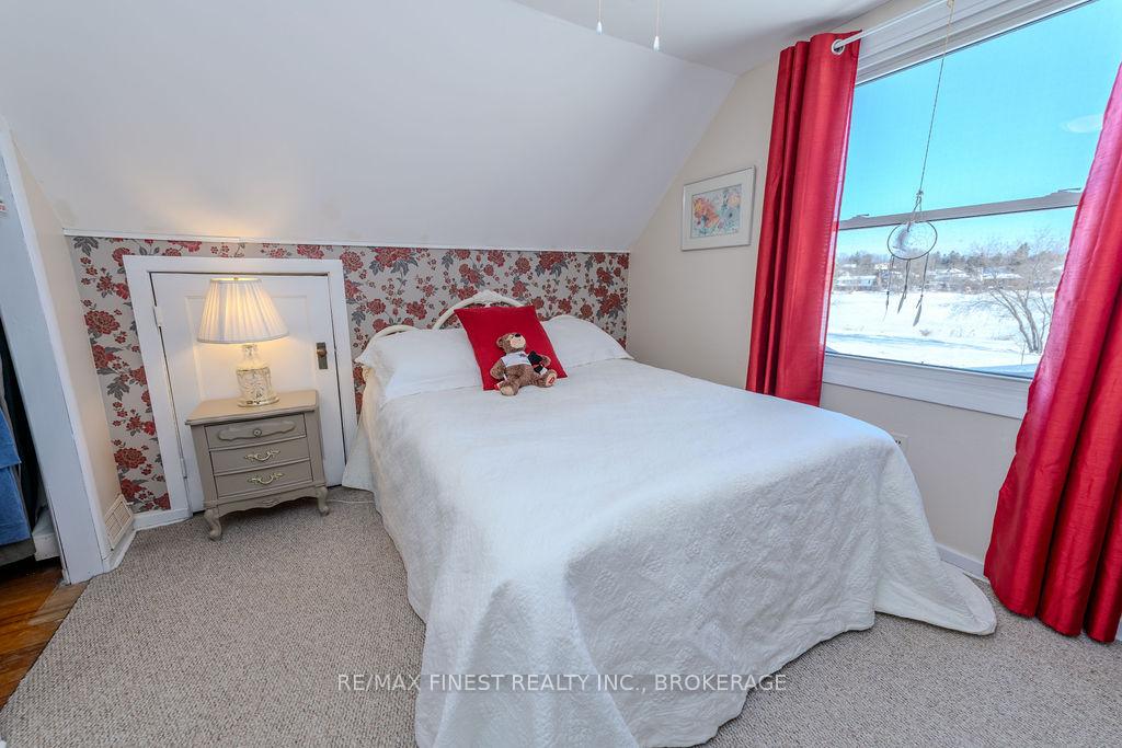 Photo 27 of 49 Beech Crescent, Smiths Falls — HOMEH