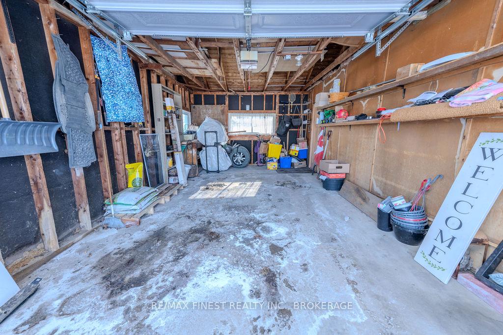 Photo 36 of 49 Beech Crescent, Smiths Falls — HOMEH