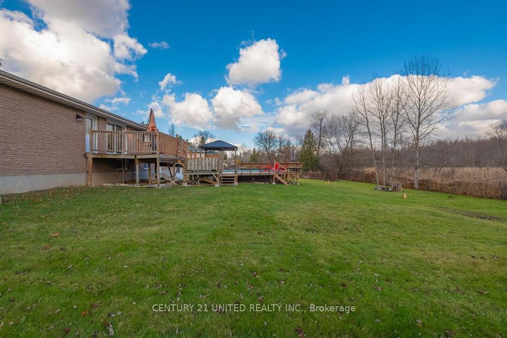Photo 22 of 683 Deerfield Crescent, Selwyn — HOMEH