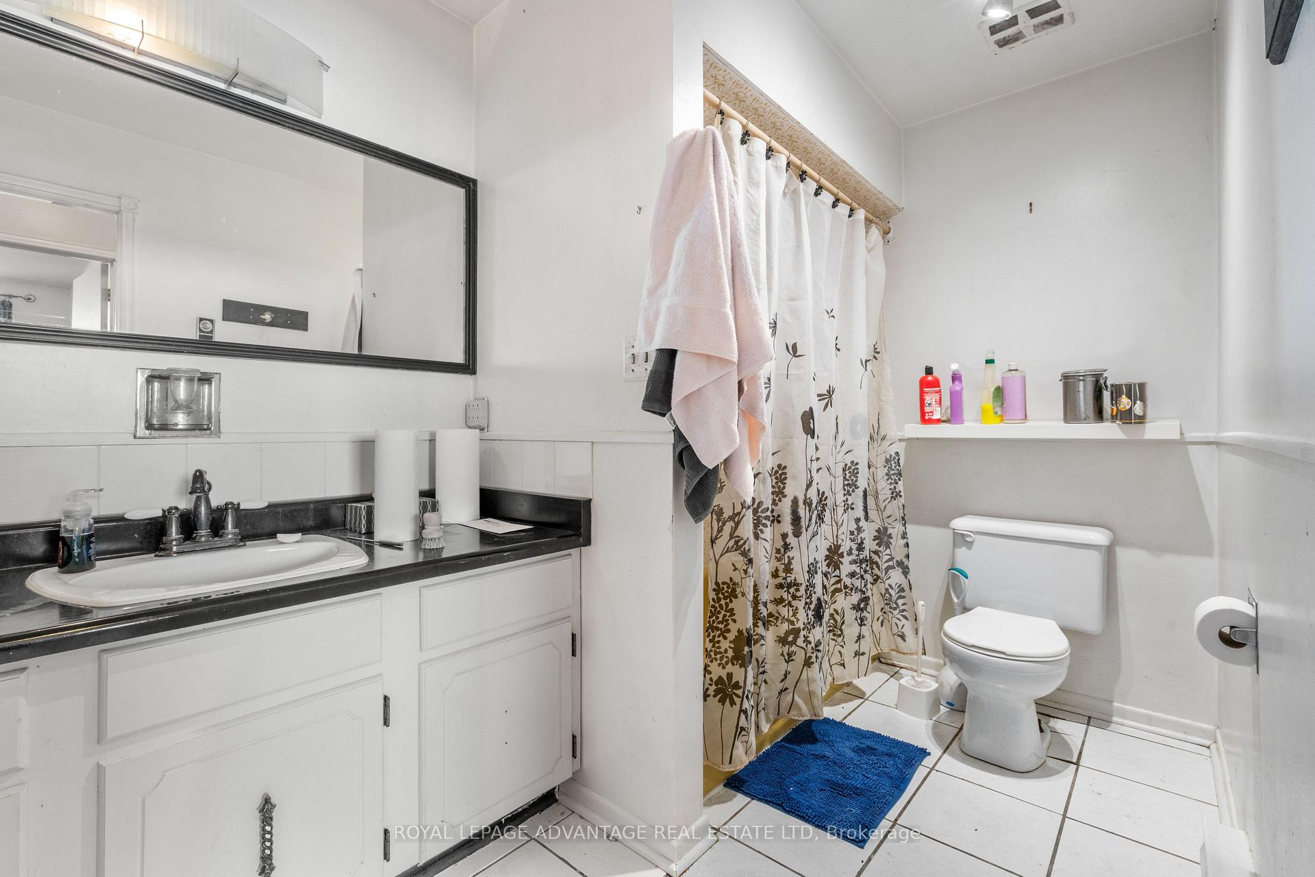 Photo 13 of 69 Vincent Street, Smiths Falls — HOMEH