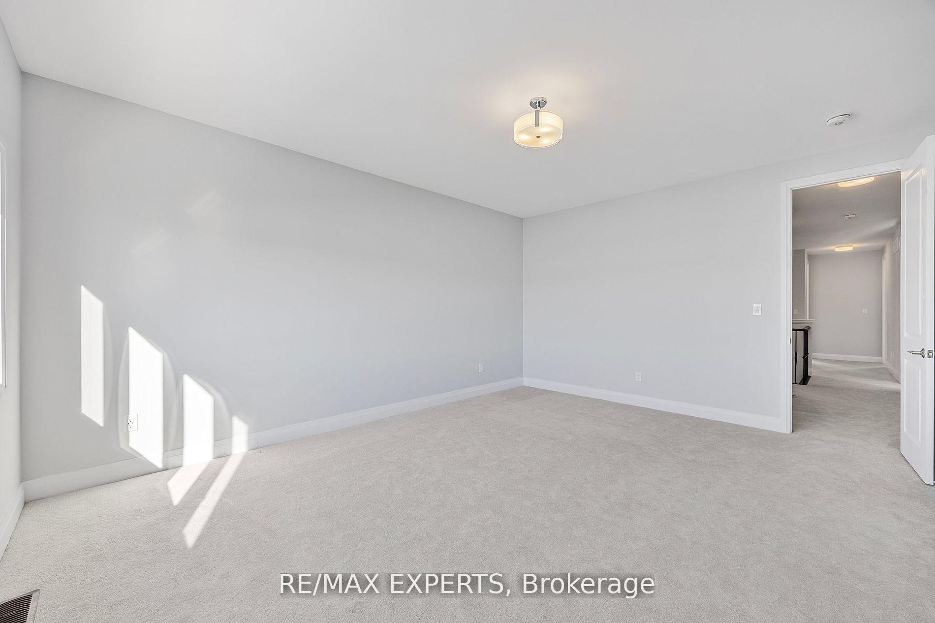 Photo 21 of 10 Periwinkle Road, Springwater, Midhurst — HOMEH