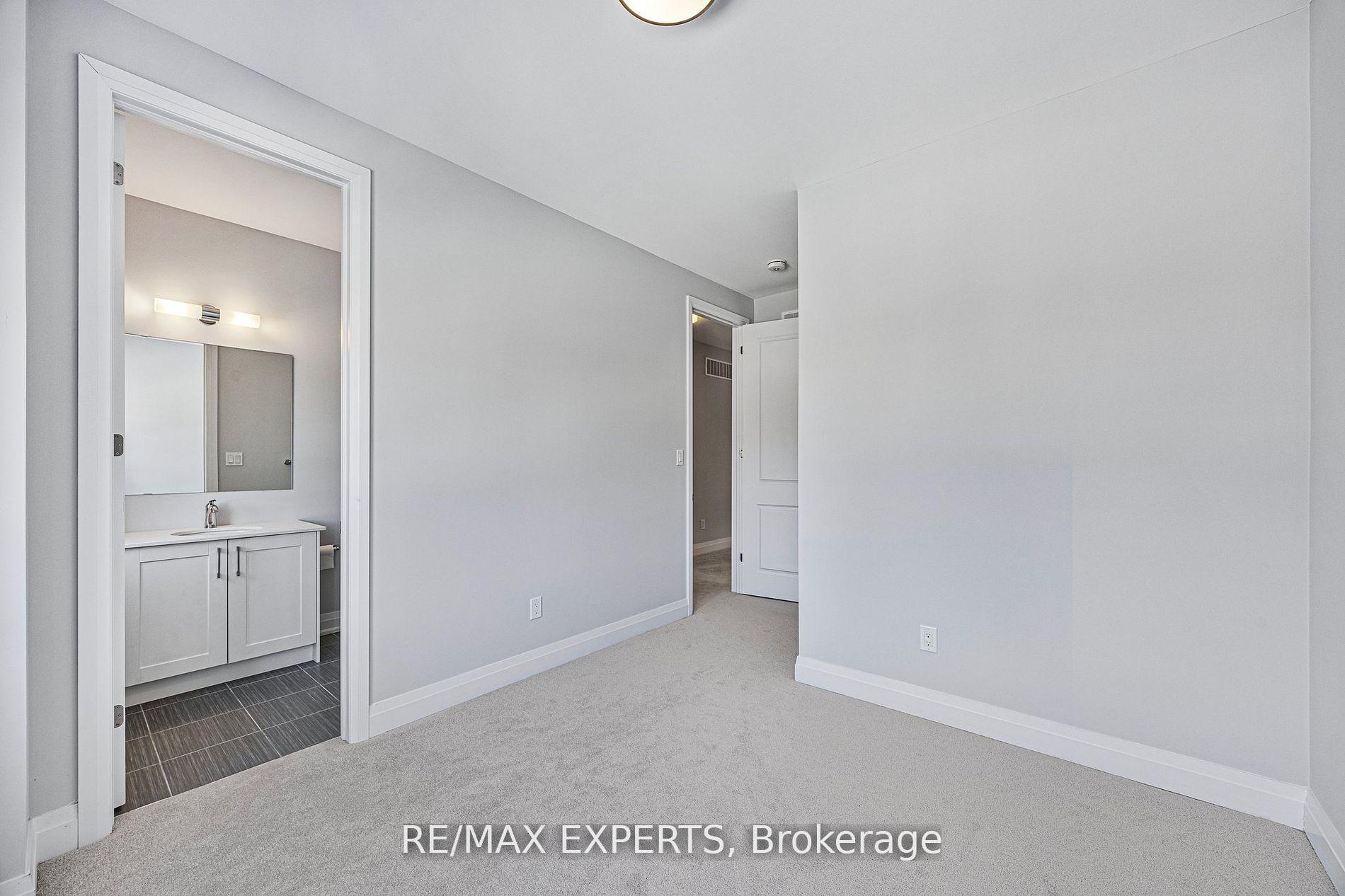 Photo 35 of 10 Periwinkle Road, Springwater, Midhurst — HOMEH