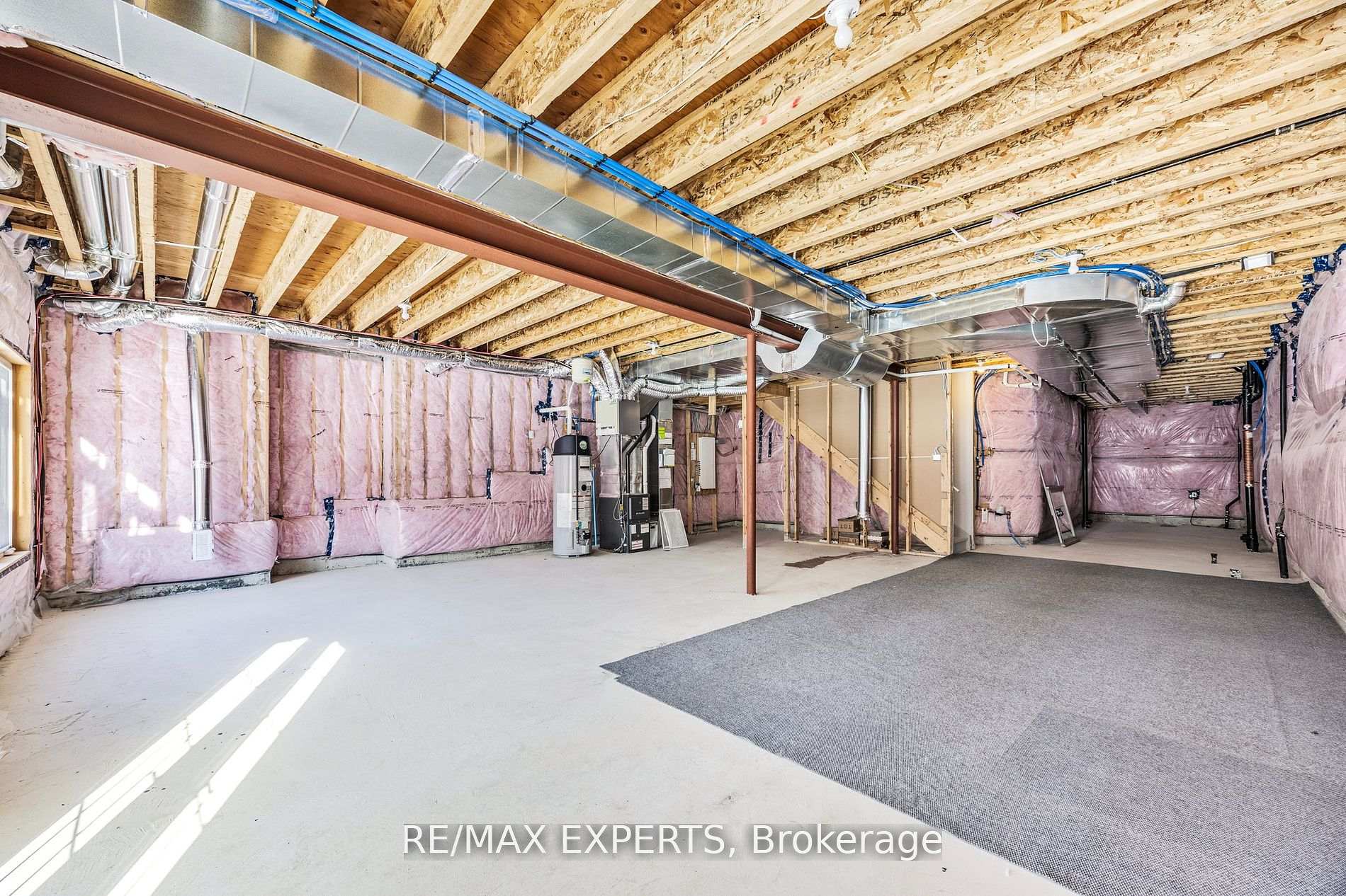 Photo 39 of 10 Periwinkle Road, Springwater, Midhurst — HOMEH