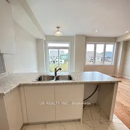 Photo 5 of 381 Vanilla Trail, Thorold, Rolling Meadows — HOMEH