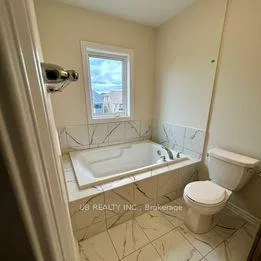 Photo 14 of 381 Vanilla Trail, Thorold, Rolling Meadows — HOMEH