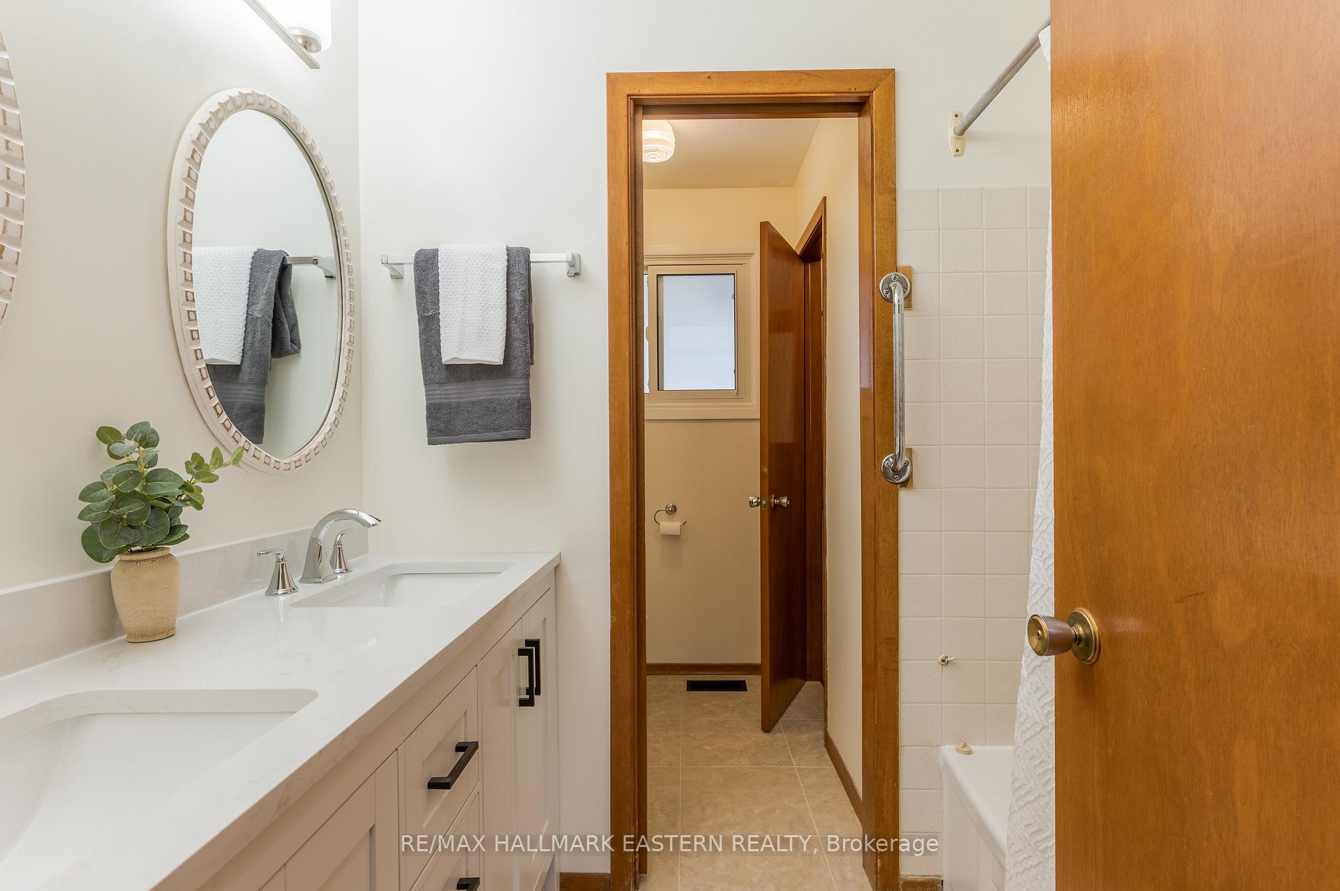 Photo 24 of 69 Ermatinger Street, Selwyn — HOMEH
