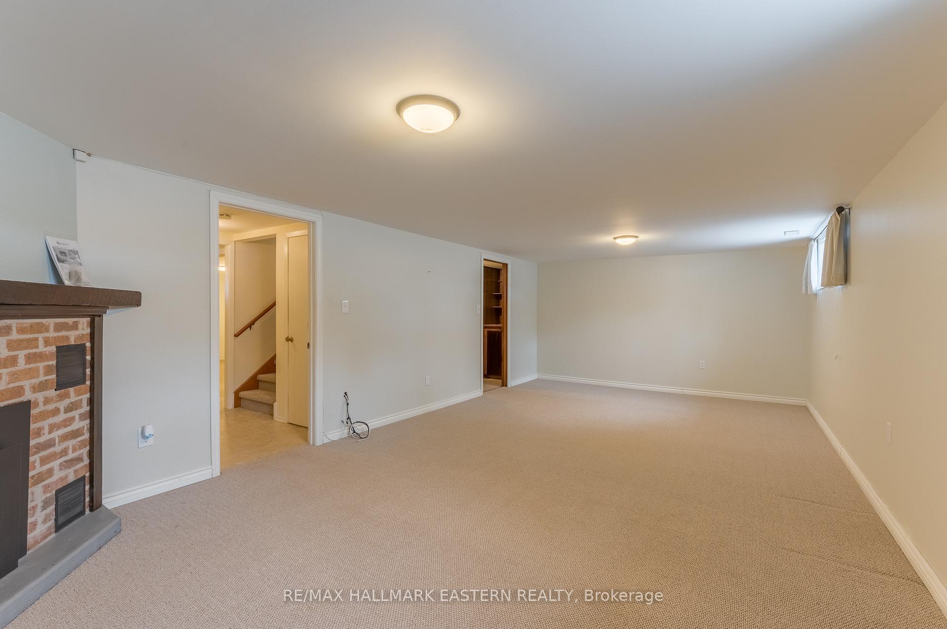 Photo 33 of 69 Ermatinger Street, Selwyn — HOMEH