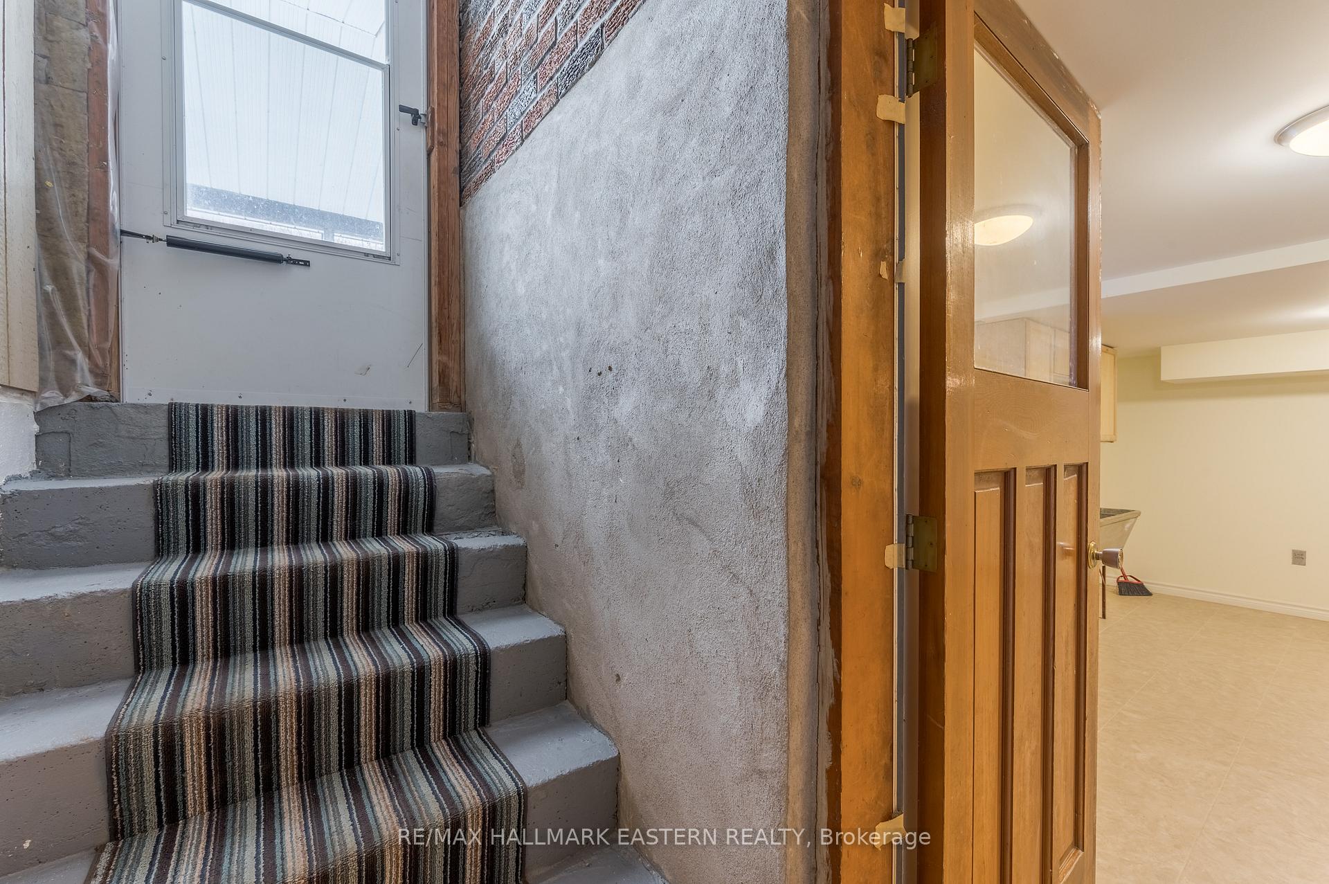 Photo 39 of 69 Ermatinger Street, Selwyn — HOMEH