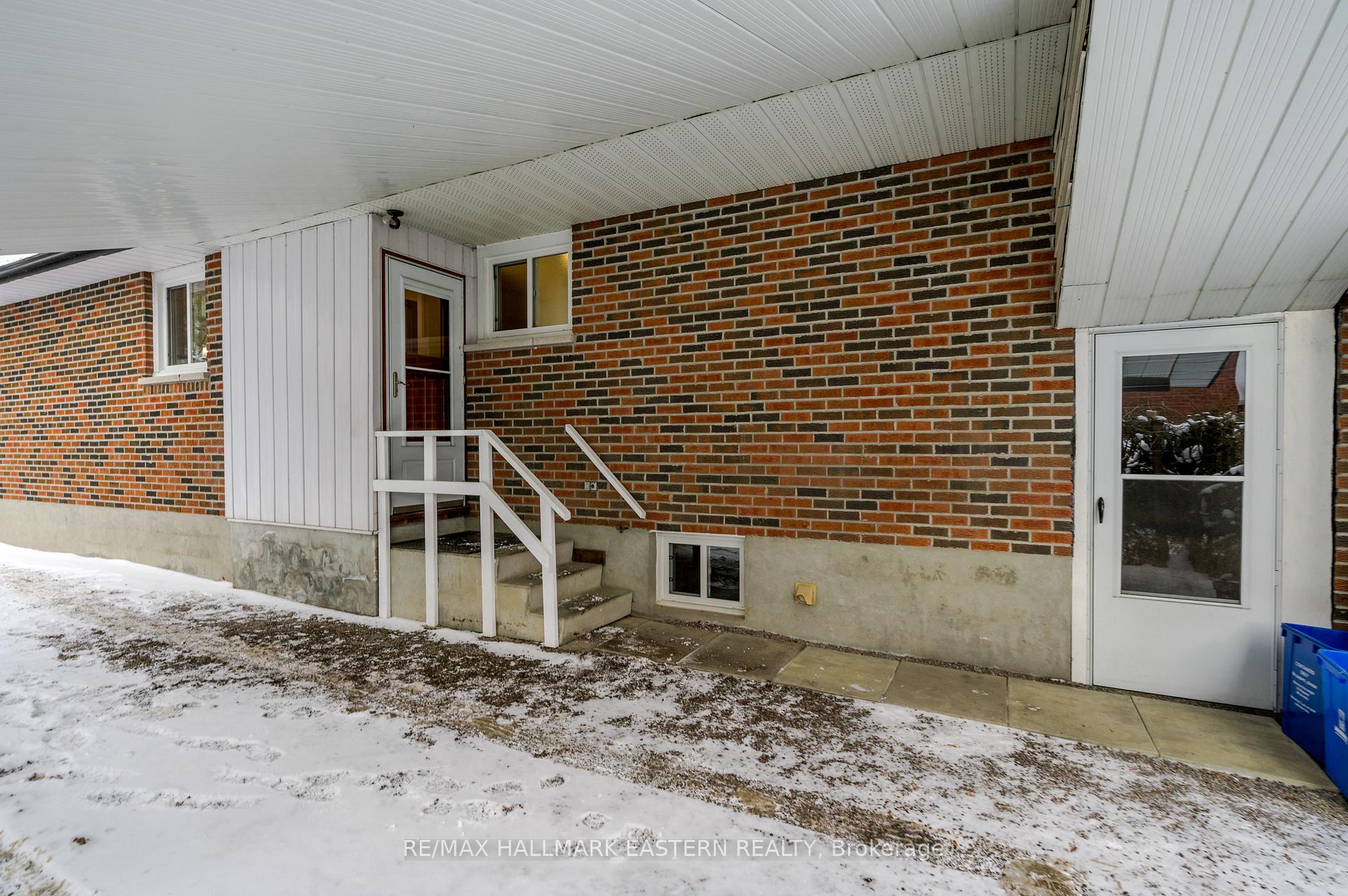 Photo 43 of 69 Ermatinger Street, Selwyn — HOMEH