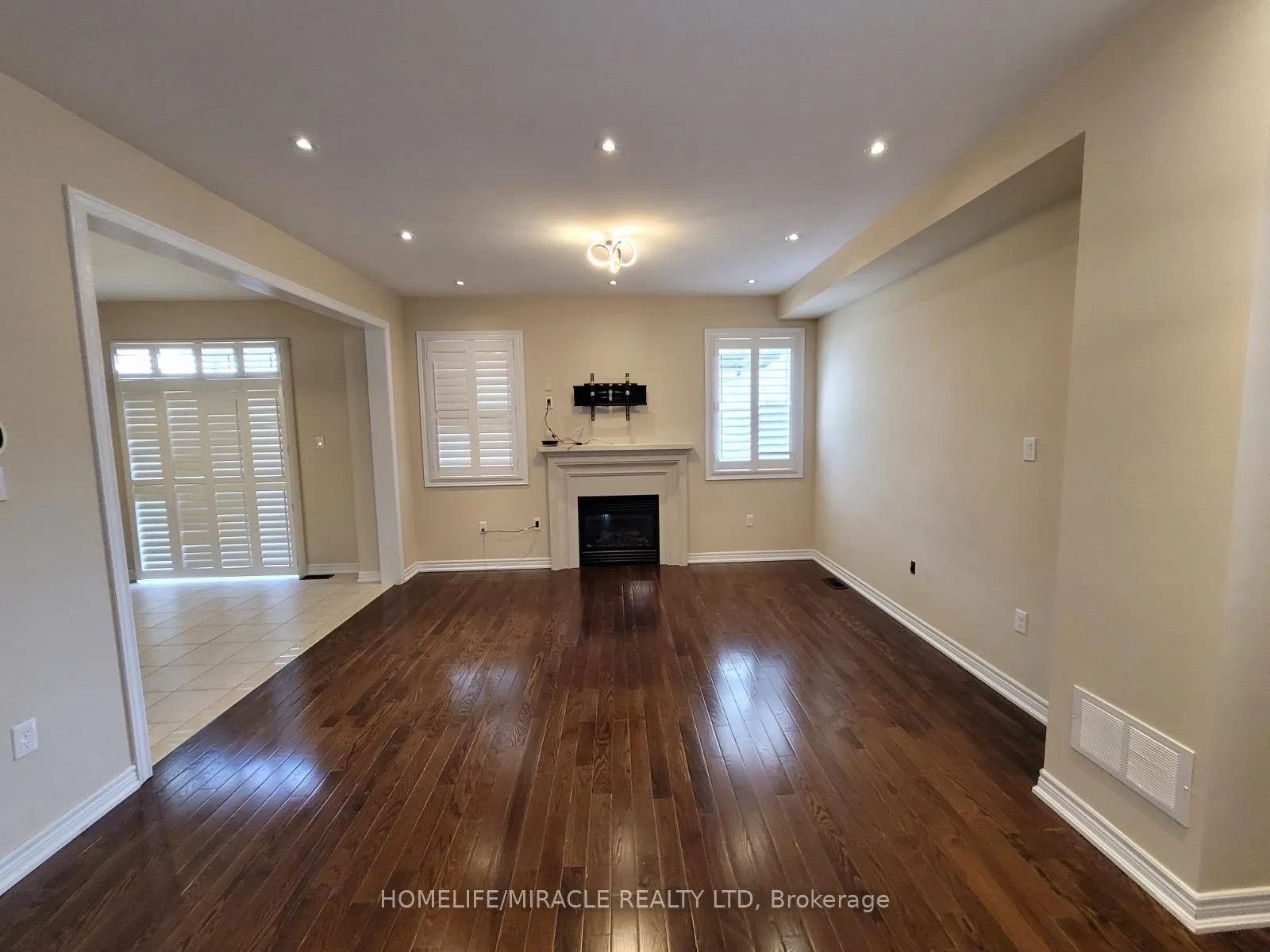 Photo 12 of 7 Campwood Crescent, Brampton, Bram East — HOMEH