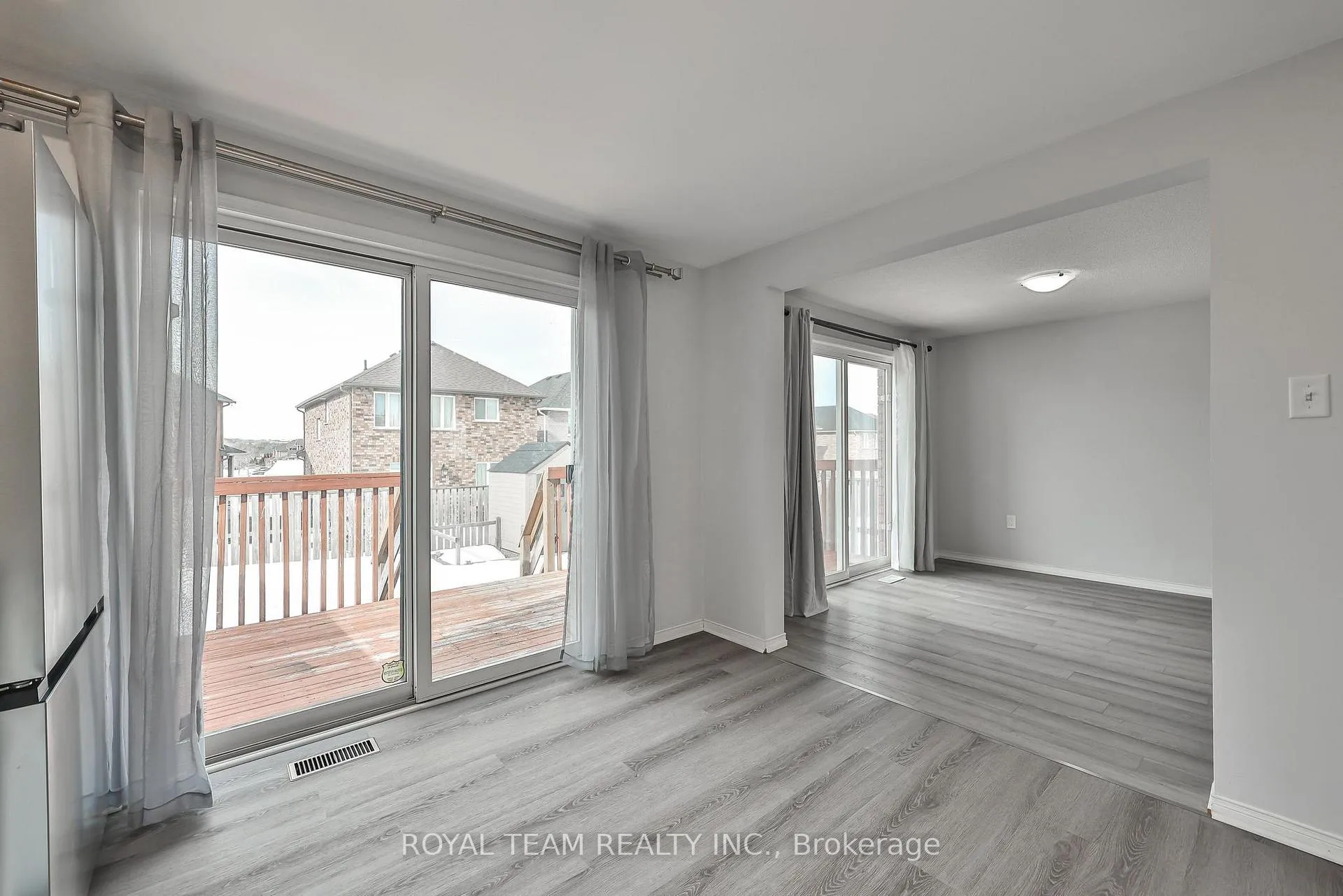 Photo 13 of 186 Madelaine Drive, Barrie, Painswick South — HOMEH