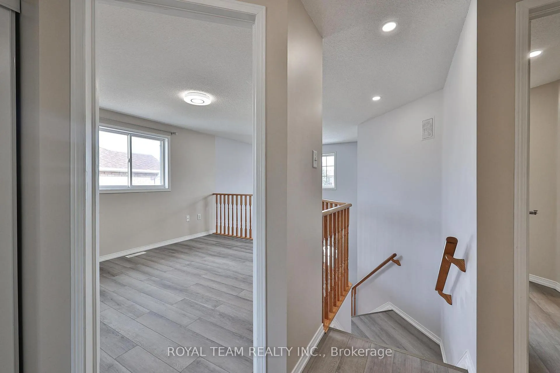 Photo 21 of 186 Madelaine Drive, Barrie, Painswick South — HOMEH