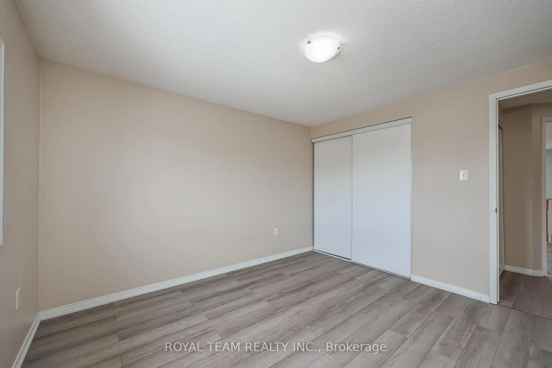 Photo 30 of 186 Madelaine Drive, Barrie, Painswick South — HOMEH