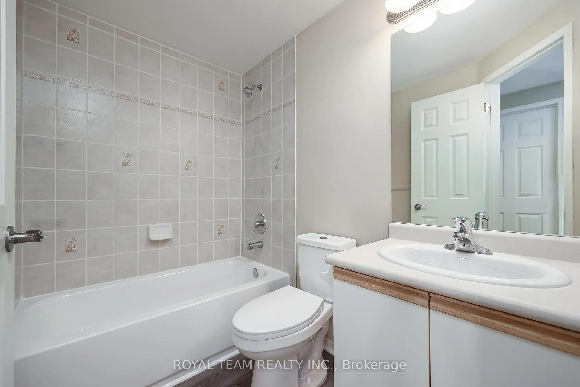 Photo 37 of 186 Madelaine Drive, Barrie, Painswick South — HOMEH