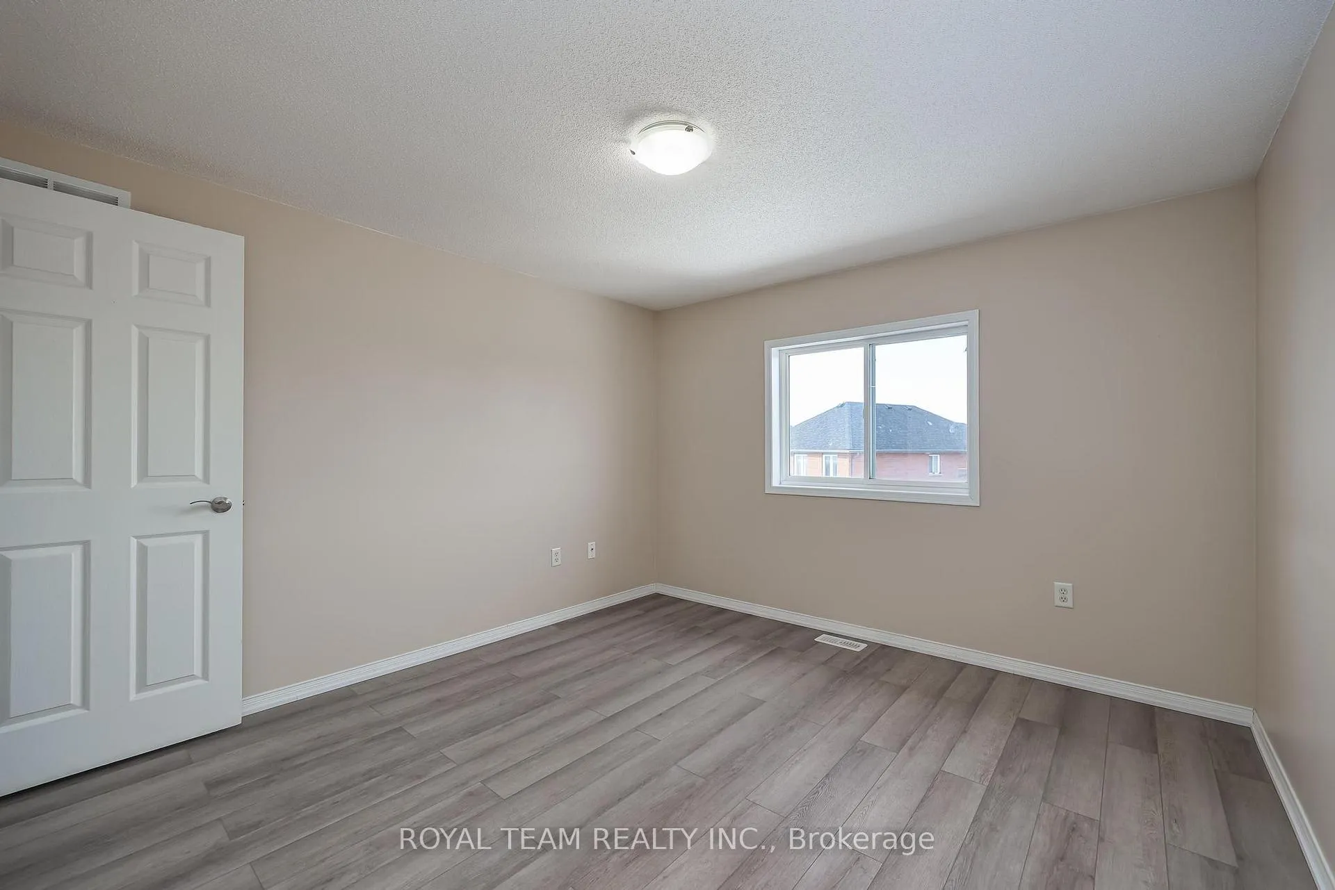 Photo 39 of 186 Madelaine Drive, Barrie, Painswick South — HOMEH