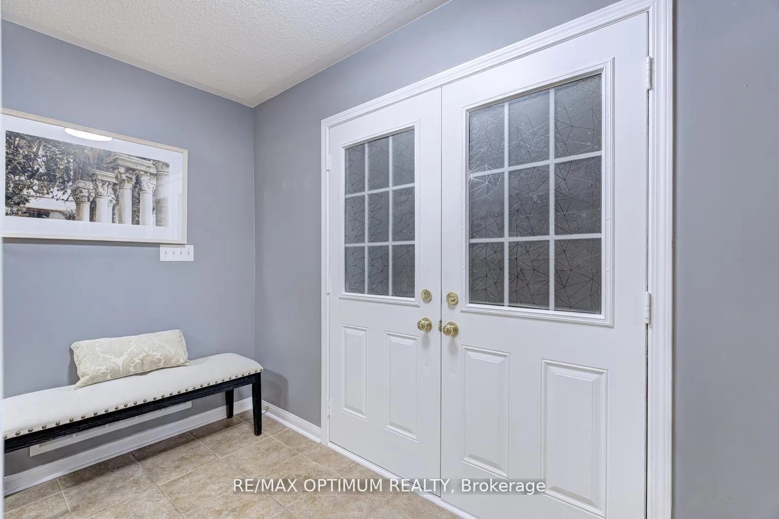 Photo 5 of 177 Fandango Drive, Brampton, Credit Valley — HOMEH