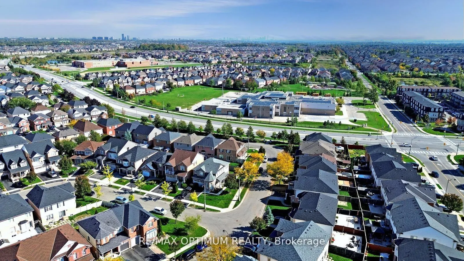 Photo 50 of 177 Fandango Drive, Brampton, Credit Valley — HOMEH